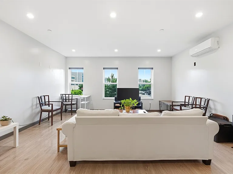 145 Newbury Ave #2 — Photo 7