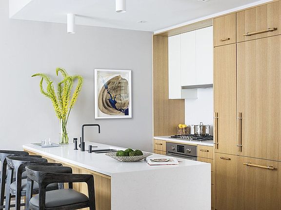 4th image of 2218 Jackson Ave #508