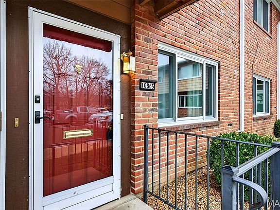 2nd image of 10865 Carroll Wood Way