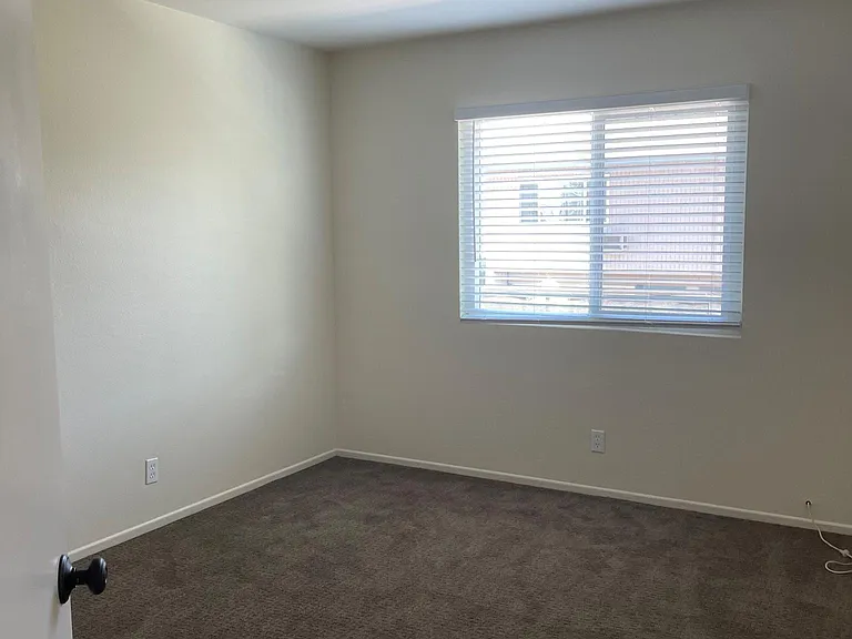 5561 Norwalk Blvd — Photo 4
