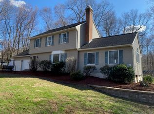 10 Sean Cir, Coventry, CT 06238