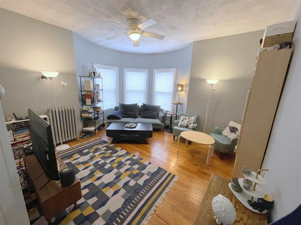 70 Roseland St