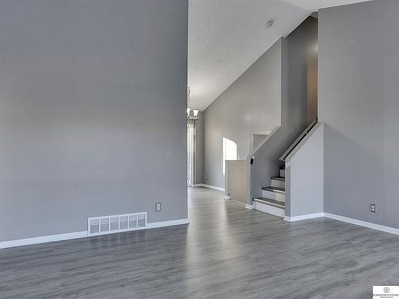 4th image of 3005 Blackhawk Dr
