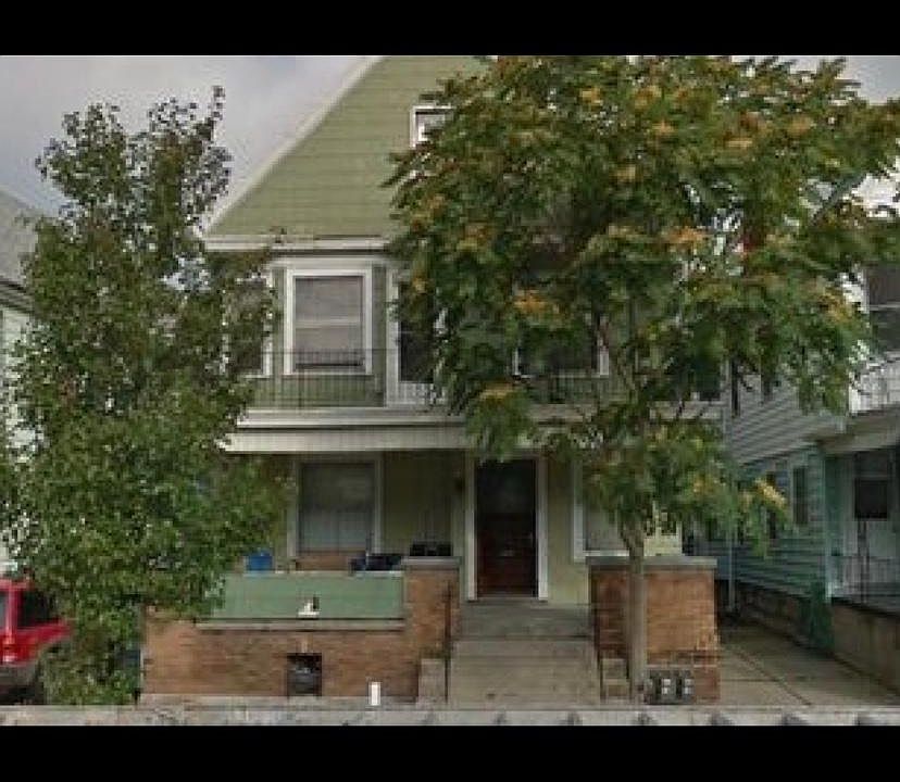 1st image of 344 Hampshire St #1