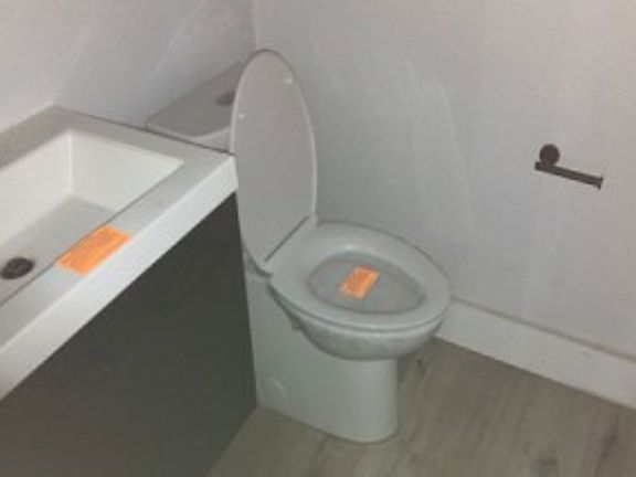 4th image of 502 Sherwood Ct