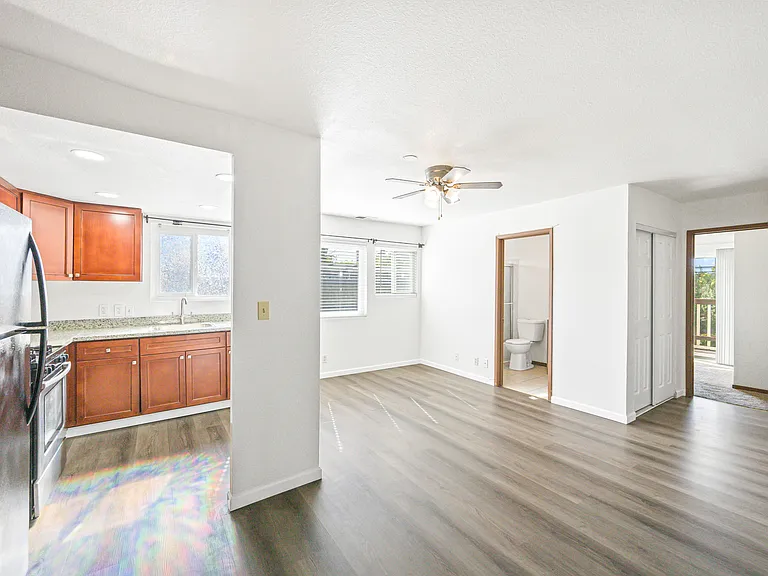 1609 B St #1 — Photo 6