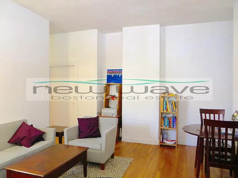 12 Columbus Sq #2 — Photo 4