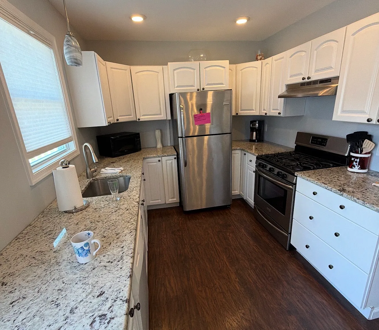 3 bed, 1500 sqft, $2,950 — Photo 1