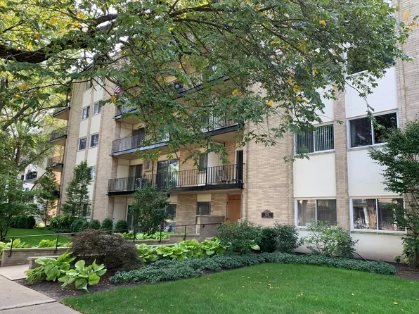 828 Oakton St, Evanston, IL 60202