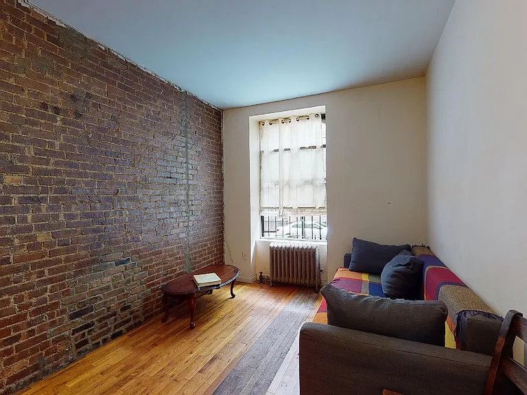 7 W 103rd St #1A — Photo 2