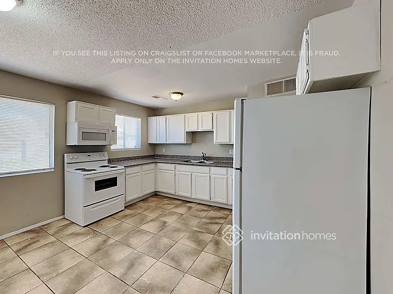 3314 W Aster Dr — Photo 6