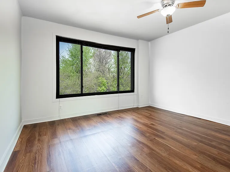 18153 Tunstall Dr — Photo 23