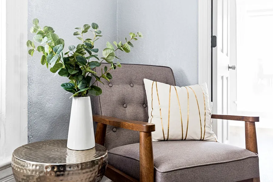 Cozy Living Room Space - 432 7th Avenue E 2br 1BA #2