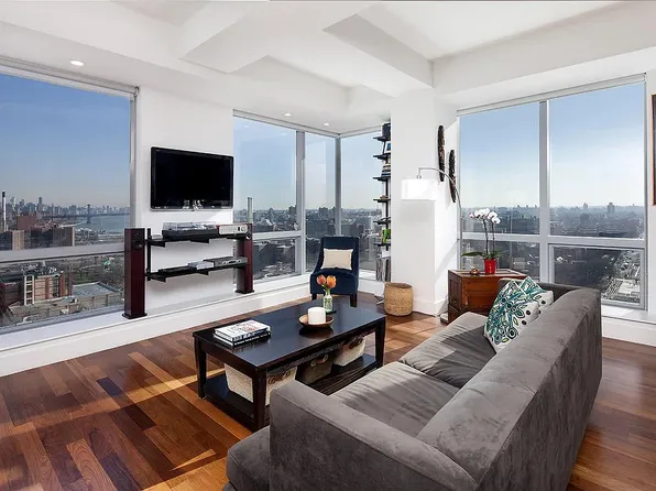 150 Myrtle Avenue image 1 of 12