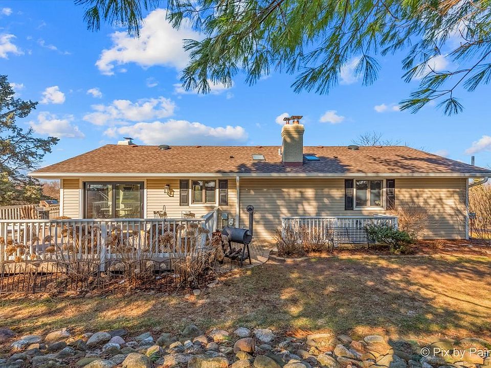 42W858 Bahr Rd, Hampshire, IL 60140 Zillow