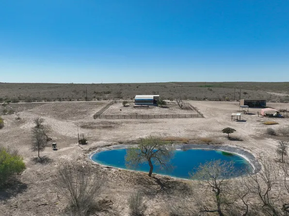 3888 CR 321, San Diego, TX 78384