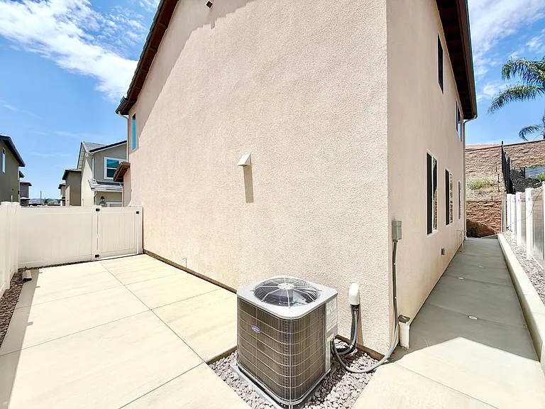 31404 Lolite Dr — Photo 34