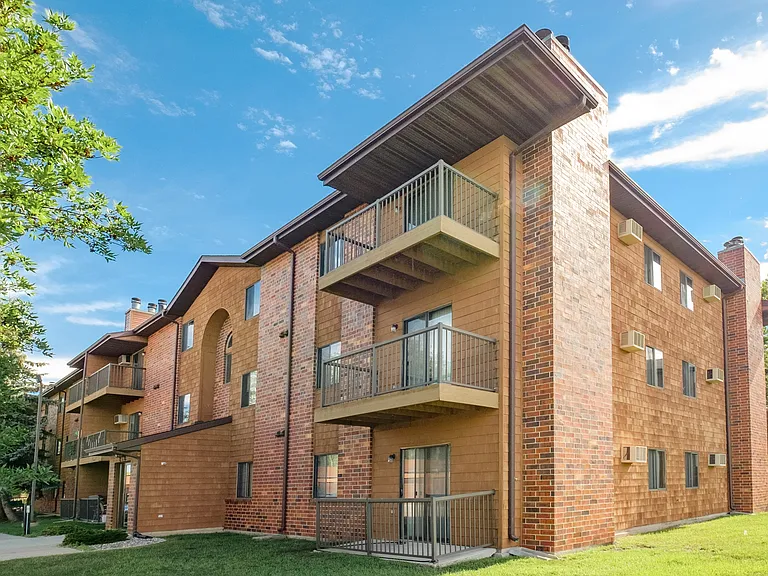 Fargo, ND Southview Village Apartments | Exterior