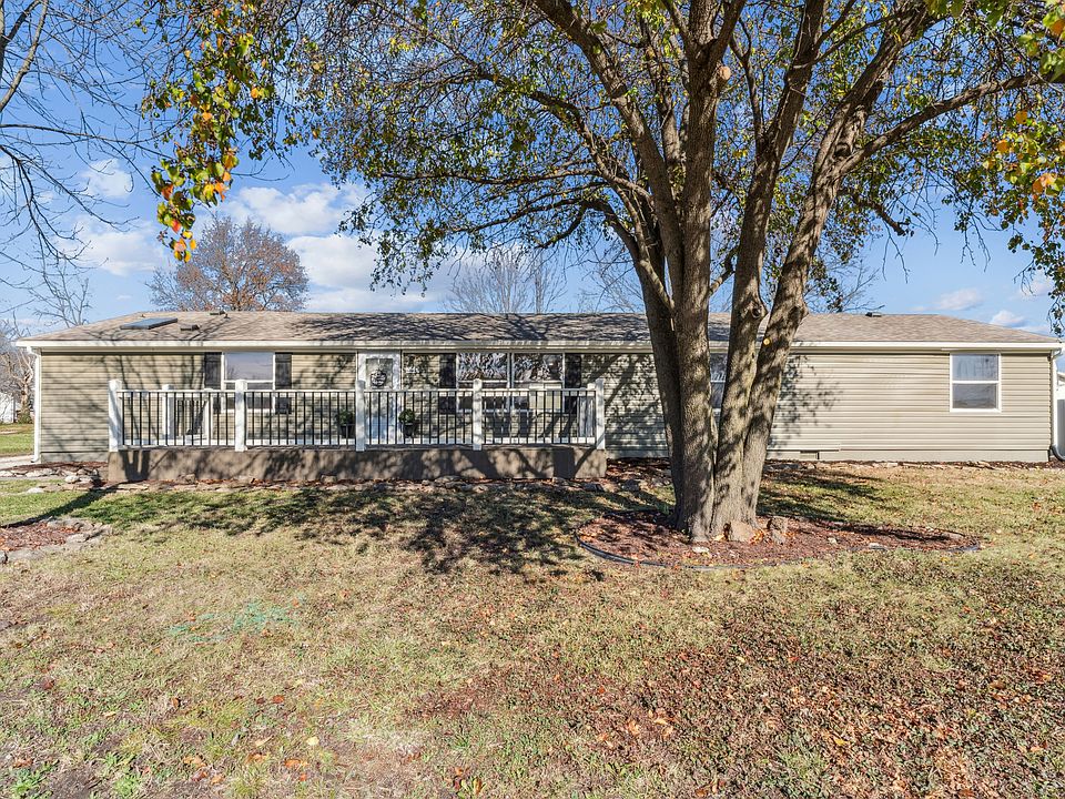 1st image of 140 Matney Dr