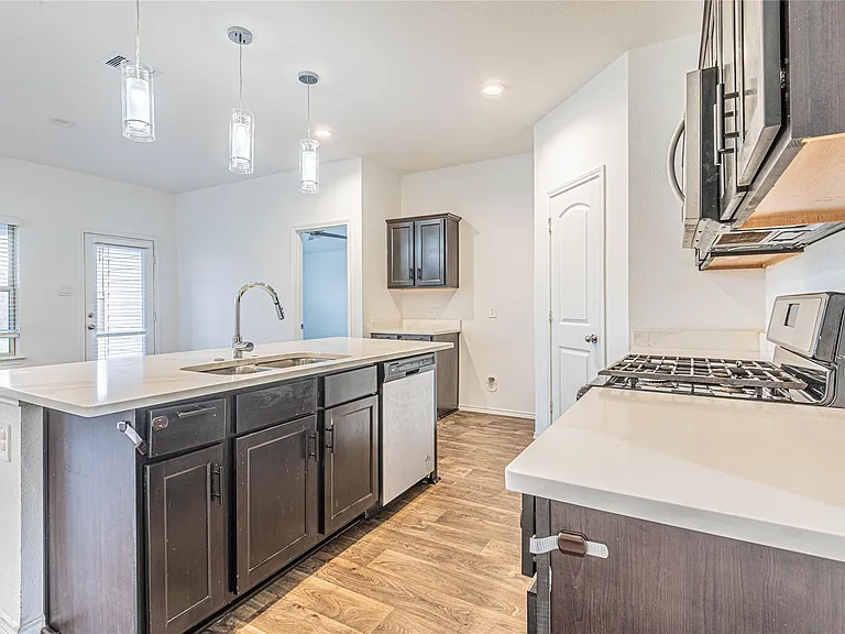 5110 Hedgerose Ln — Photo 16