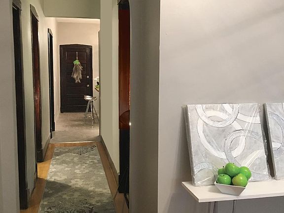 5th image of 912 N Richmond St #1F