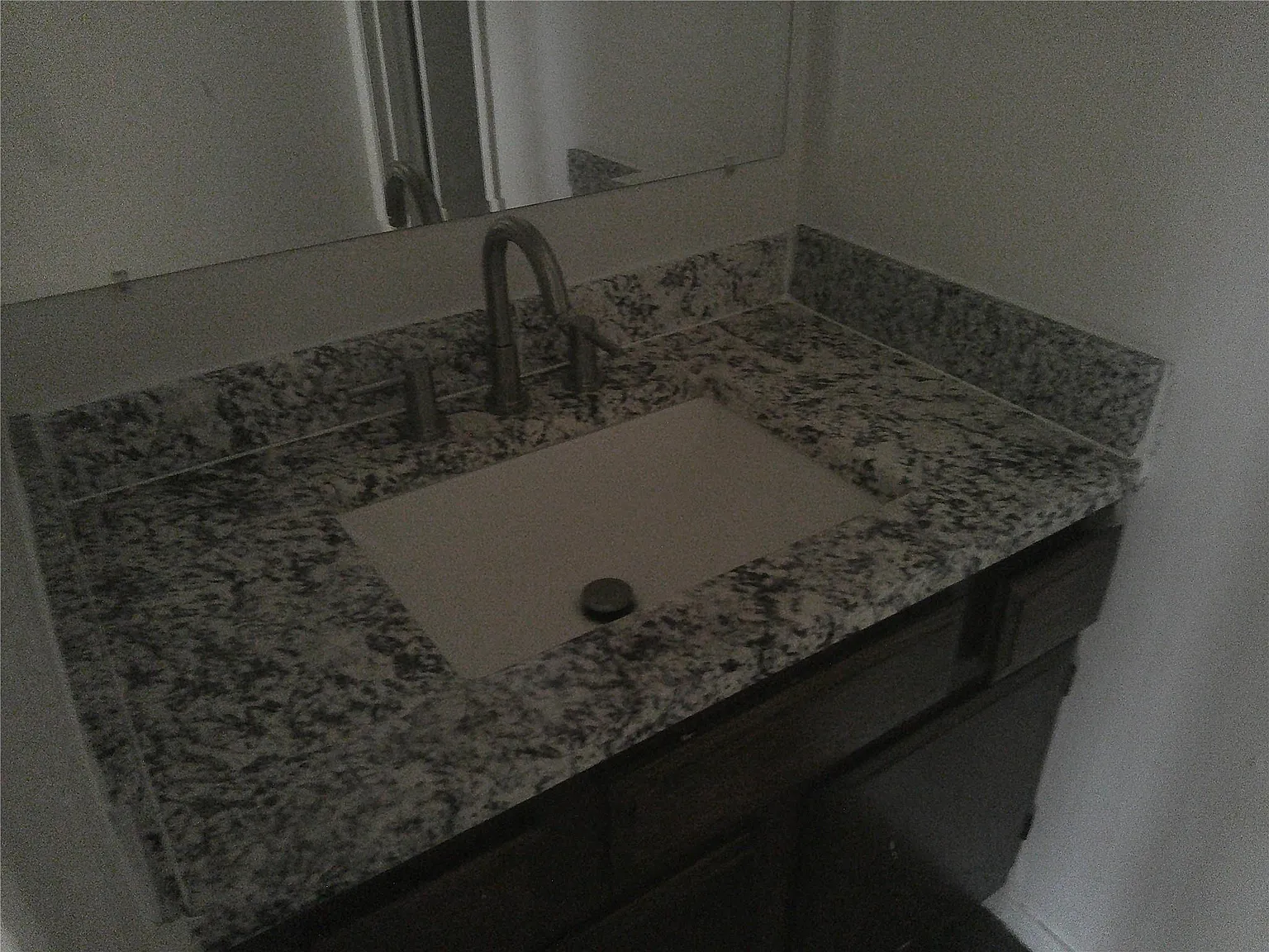 2 bed, 1.5 bath, 1056 sqft, $1,250 — Photo 4