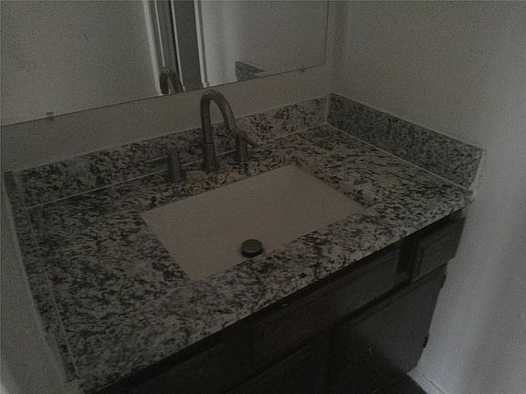 4th image of 5771 Easthampton Dr #B
