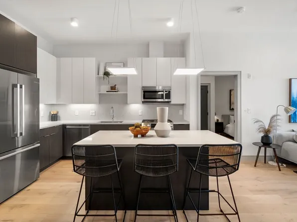 101 N Beacon St #309, Watertown, MA 02472