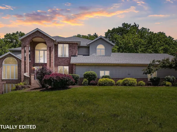 106 12th St NE, Waverly, IA 50677