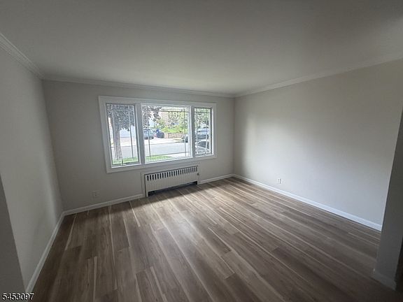 2nd image of 271 Travers Pl