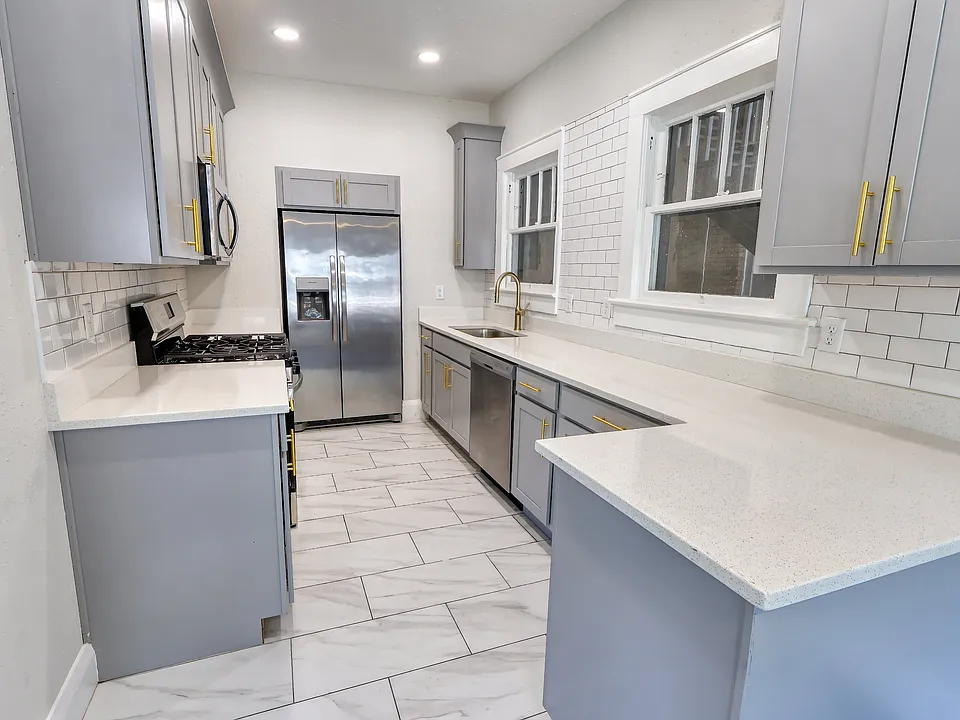 4015 N Seminole Ave #2