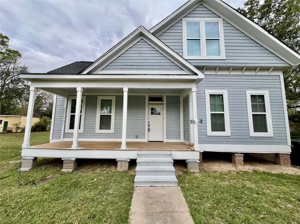 282 11th St, Somerville, TX 77879