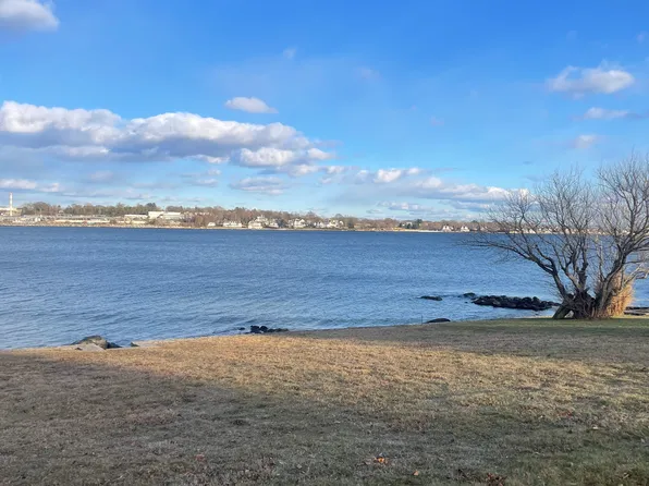 209 Pequot Ave, New London, CT