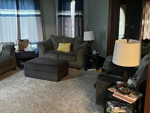 3rd image of 505 W 22nd St