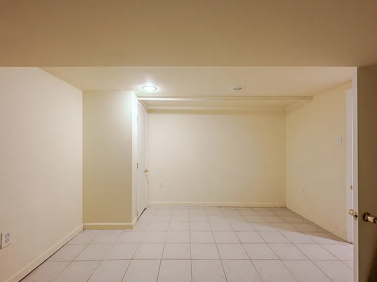 763 Girard St NW — Photo 36