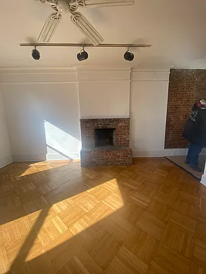 Rented by Standard Living Realty Inc | media 7