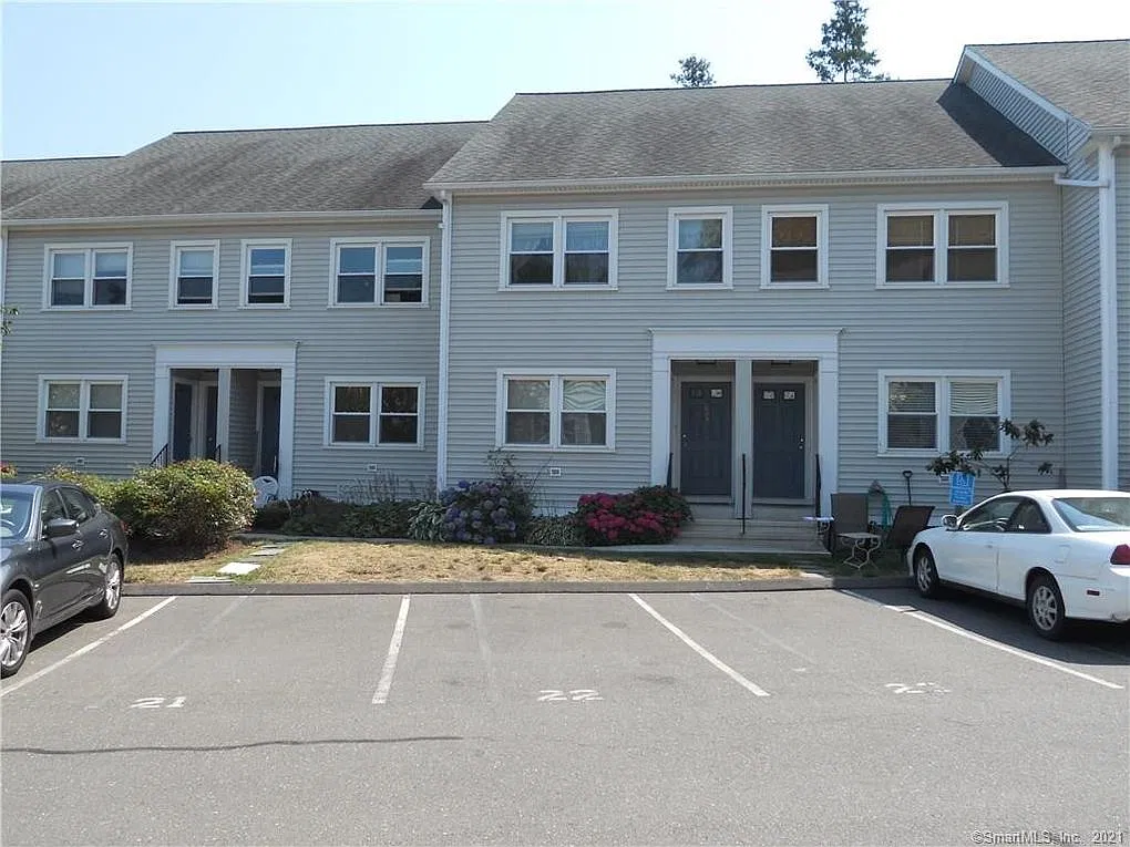 1 bed, 700 sqft, $1,950 — Photo 2
