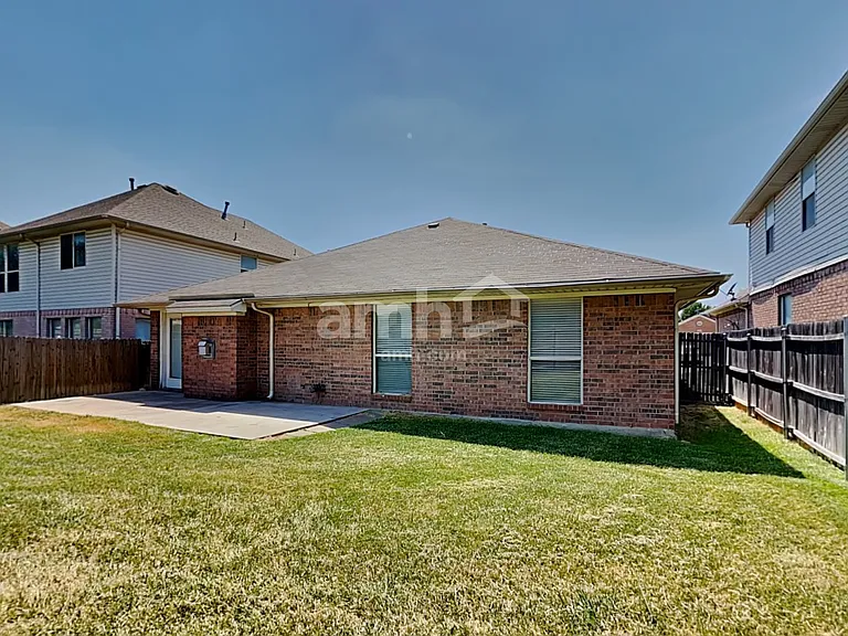 8820 Sunset Trace Dr — Photo 21