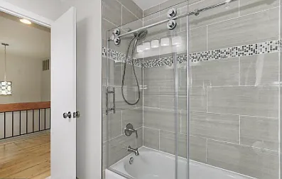 2045 Wethersfield Ct #1 — Photo 21