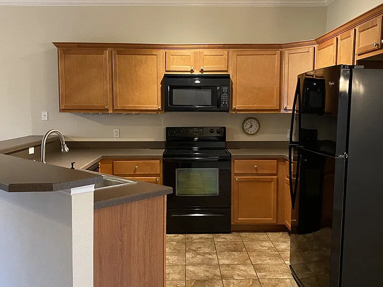 2112 Main St #4 — Photo 4