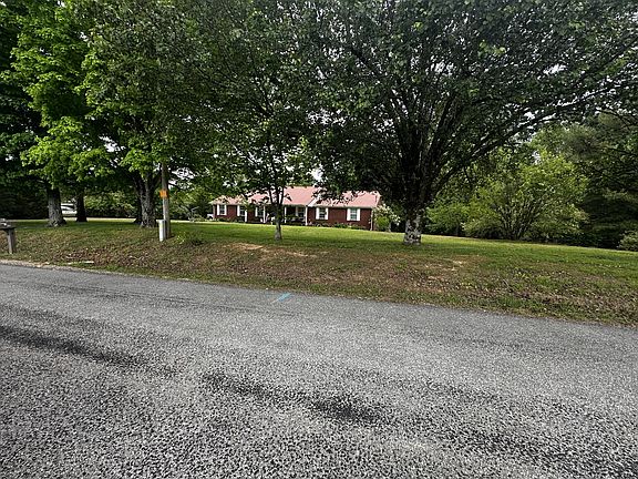4th image of 91 Lambs Ferry Rd