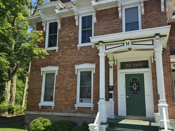 33 Park St APT 3, Canton, NY 13617