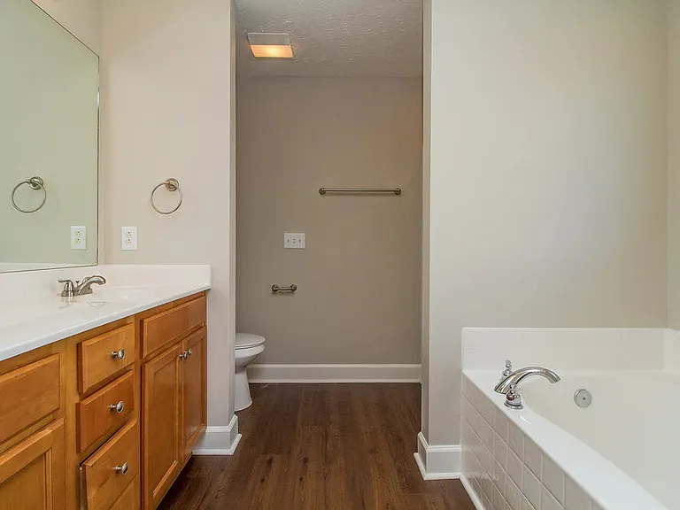 2745 Portside Ct — Photo 11