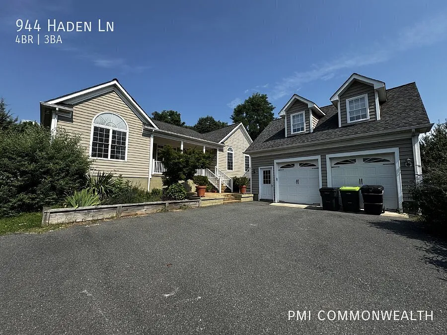 944 Haden Ln