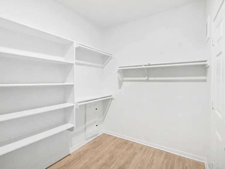 Tuckaway Apartment Homes — Photo 16
