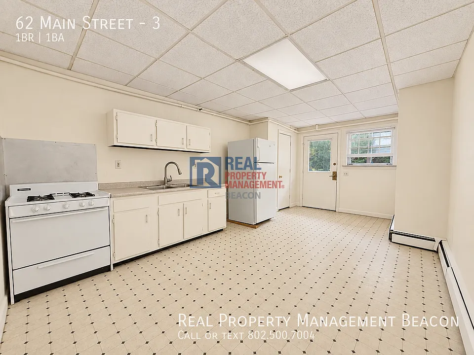 62 Main St #3