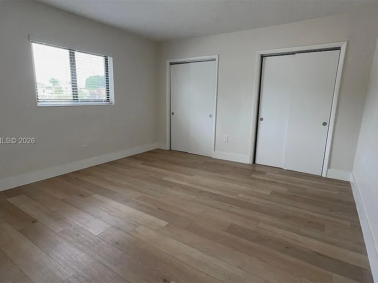 805 W 30th St #10 — Photo 14
