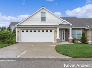 6511 Potters Wheel Dr SE #106, Caledonia, MI