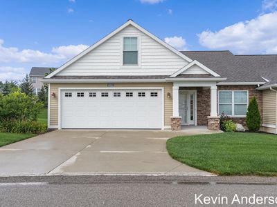 6511 Potters Wheel Dr SE #106, Caledonia, MI, 49316