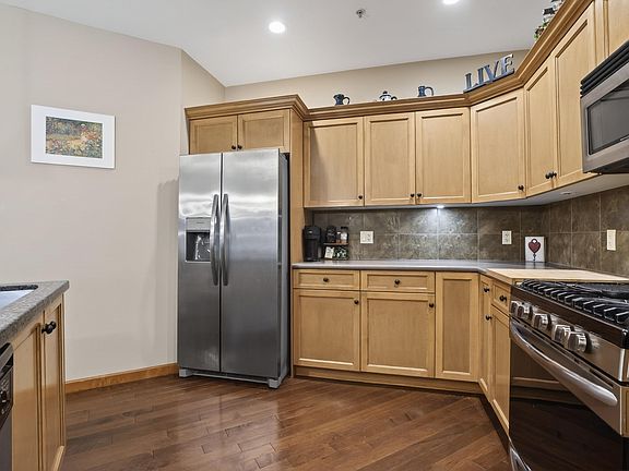 5th image of 24185 106b Ave #60